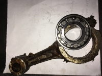 Шатун на компрессор у43102 с подшипником