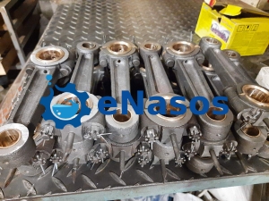 Шатун на компрессор СО-7б, СО-243 бронзовые втулки и вкладыши